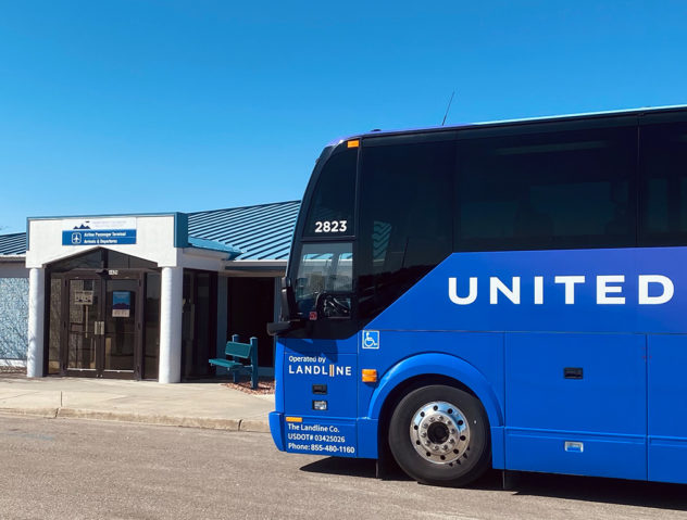 Image of United wingless flight bus in front of FNL terminal